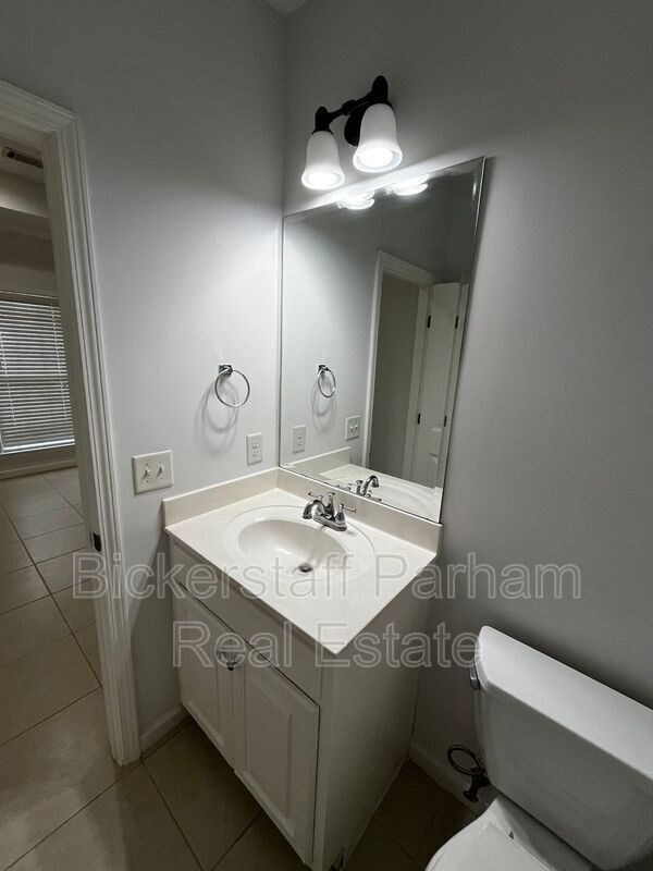 Building Photo - 7013 Imperial Way