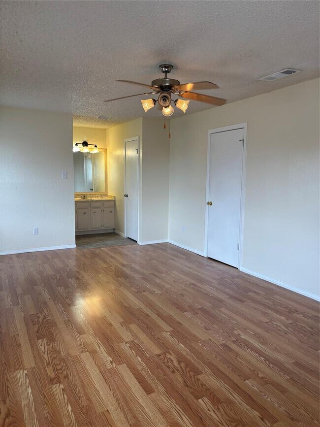 Building Photo - 12309 Tipperary Cove