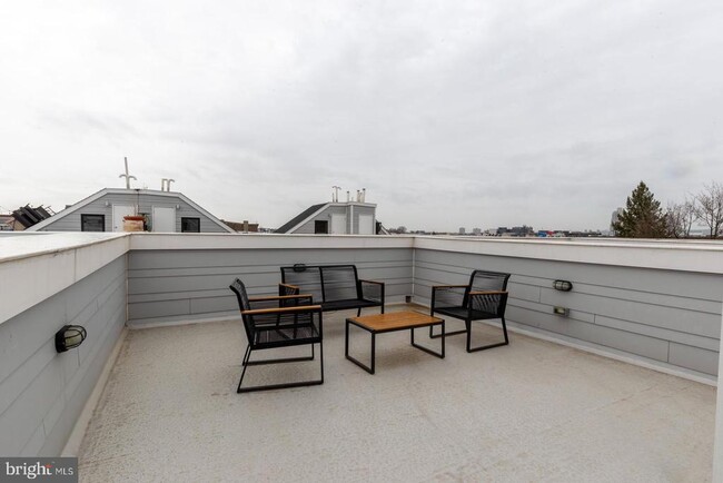 Building Photo - 1505 N Palethorp St