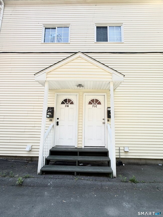 Building Photo - 71 Williams St