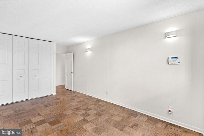 Building Photo - 4601 N Park Ave