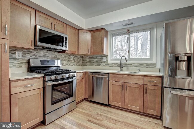 Building Photo - 4700 Parkman Ct
