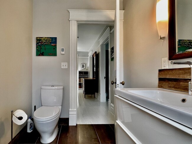 Building Photo - Victorian Gem in the Heart of Downtown – F...