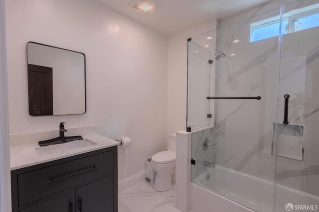 Building Photo - 212 Tocoloma Ave