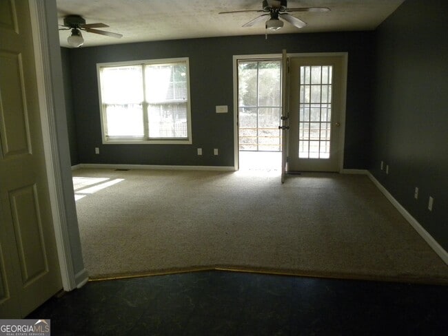 Building Photo - 101 Joy Ln