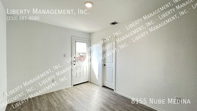 Building Photo - 8155 Nube Medina