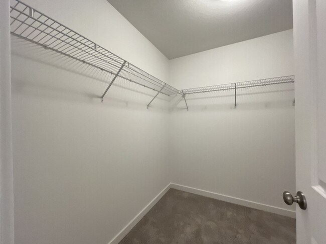 Building Photo - Stunning 3 Bedroom with Bonus Room | Solar Panels, Stainless Steel Appliances & Fenced Backyard