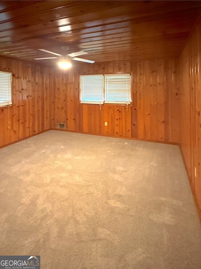 Building Photo - 150 Corinth Poseyville Rd