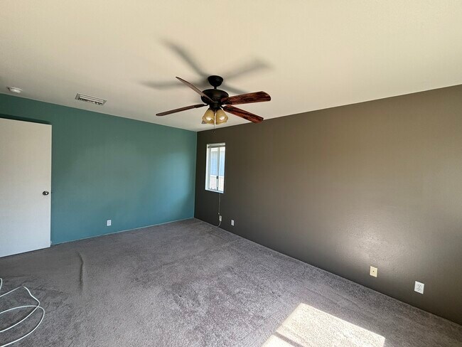 Building Photo - 91-574-574 Makalea St