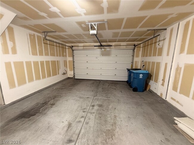 Building Photo - 7852 Pyramid Peak St