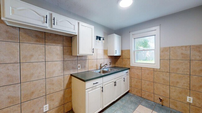 Building Photo - 7023 Clark Ave