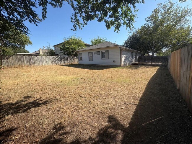 Building Photo - 1207 Shaun Dr