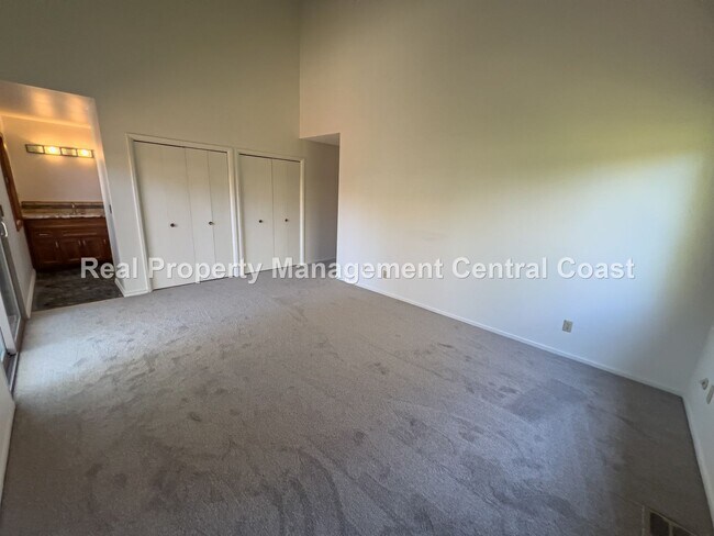 Building Photo - AVAILABLE NOW - Nice Home Near Laguna Lake...