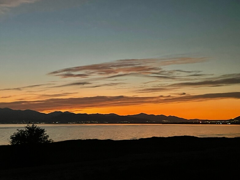 Building Photo - 687 N 380 W