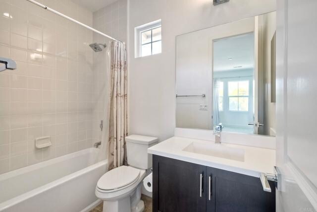 Building Photo - 888 Channel Island Dr
