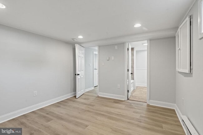 Building Photo - 418 Delview Ln