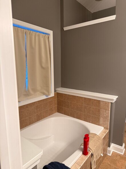 Building Photo - 3320 Blackford Pky