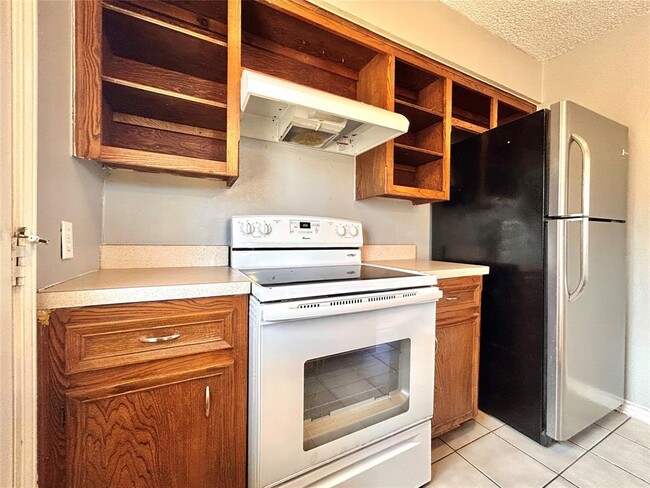 Building Photo - 510 Powell Dr