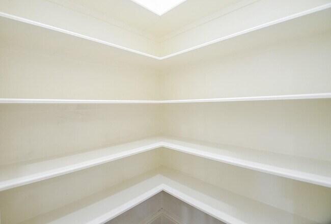 Building Photo - 2511 Judiway St