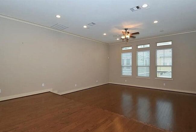 Building Photo - 1241 Nelson Falls Ln