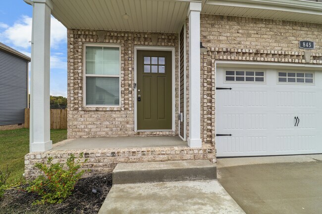 Building Photo - 845 Macon Ln