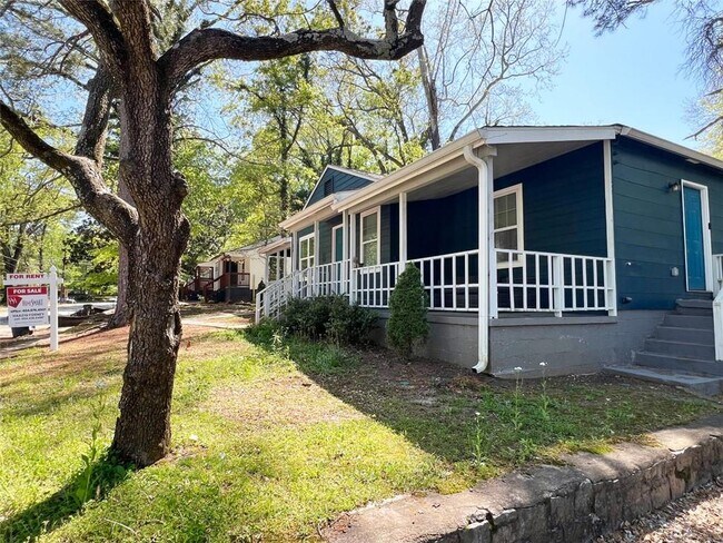 Primary Photo - 1391 Epworth St SW