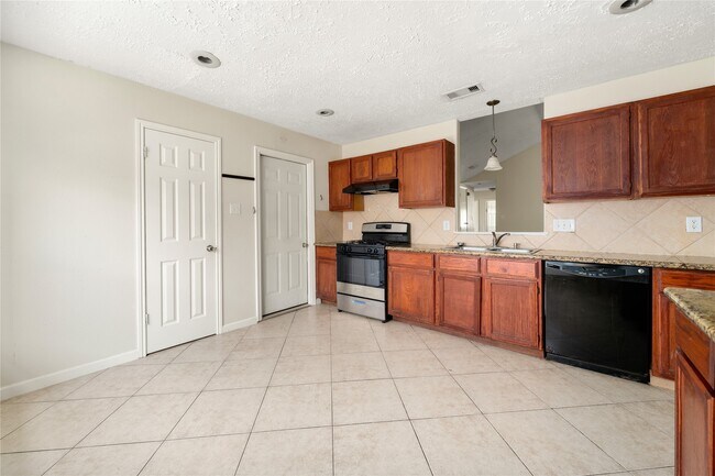 Building Photo - 2603 Hollymist Dr
