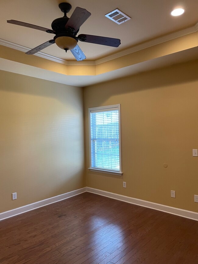 Building Photo - 364 Split Rail Dr