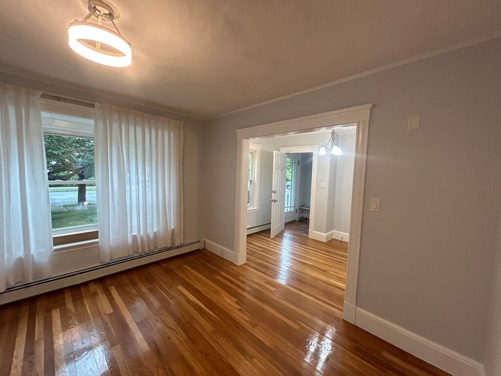 Building Photo - 23 Webster St