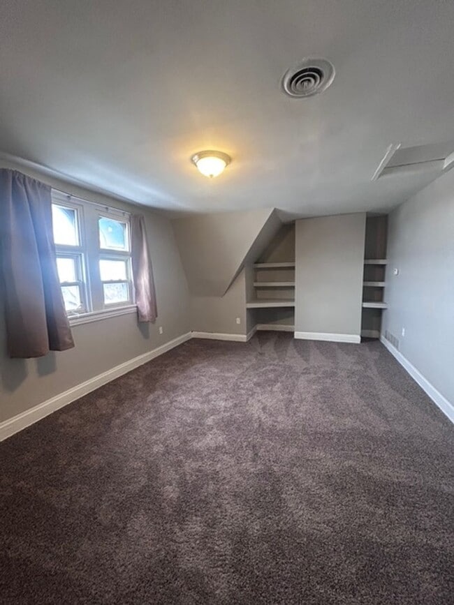 Building Photo - map2344