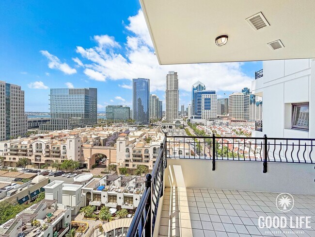 Building Photo - Sophisticated 1BD/2BA Condo in Marina District with City & Bay Views, Office & Resort-Style Ameni...