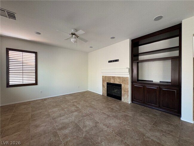 Building Photo - 1030 E Eldorado Ln