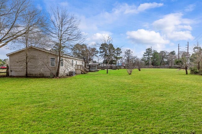 Building Photo - 16415 Towering Oaks Trail