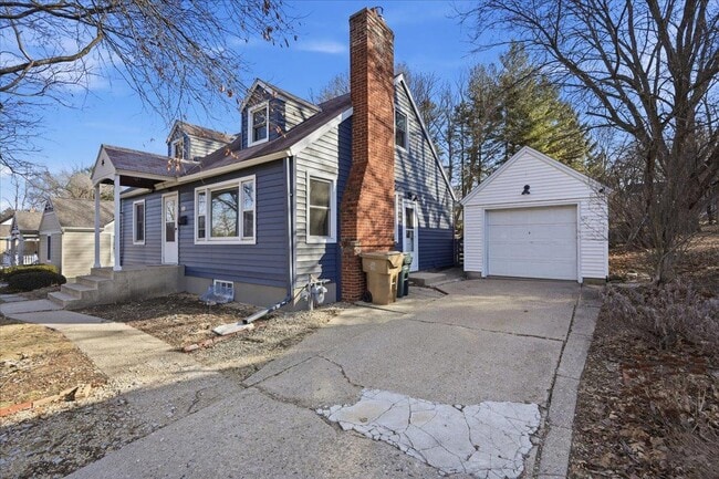 Building Photo - 313 S Midvale Blvd