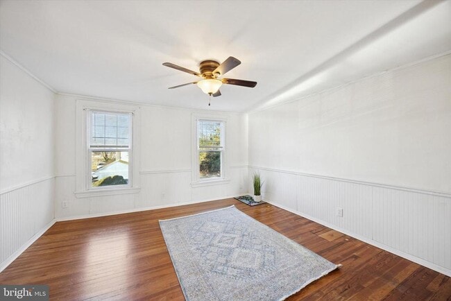 Building Photo - 922 Second Street Pike