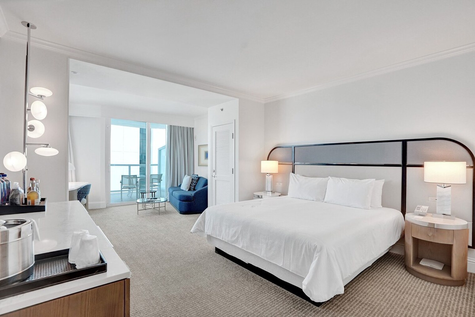 Building Photo - 4441 Collins Ave