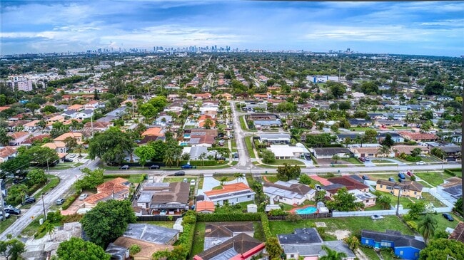 Building Photo - 1230 SW 86th Ct