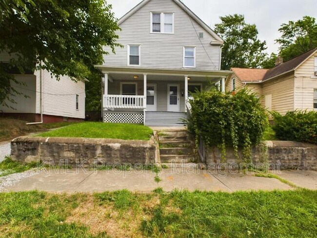 Primary Photo - 695 Kling St
