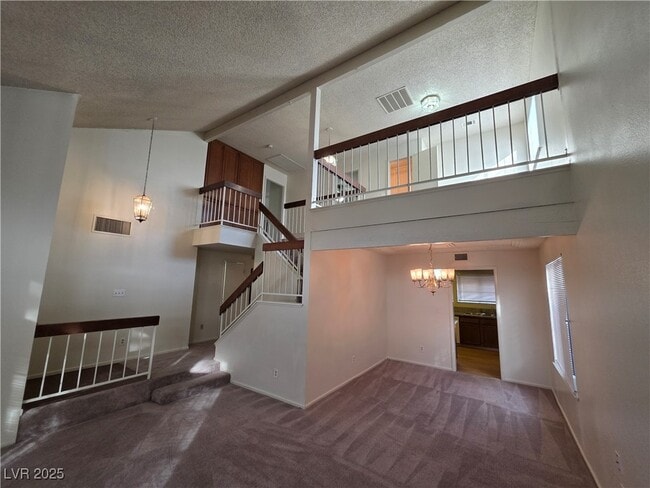 Building Photo - 321 S Bent Creek Dr