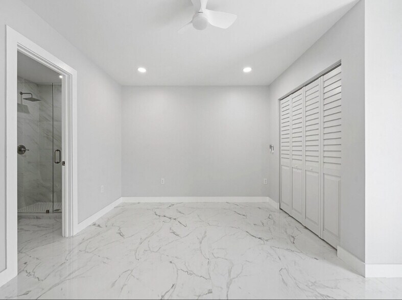 Building Photo - 16135 SW 86th Terrace