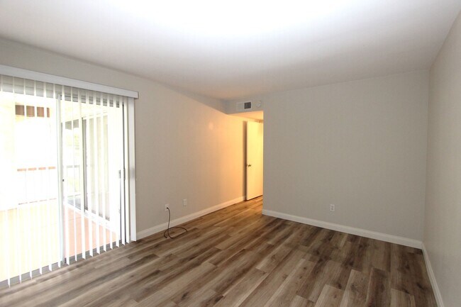 Building Photo - Light and bright 2 bedroom 2 bathroom condo available April 25, 2025