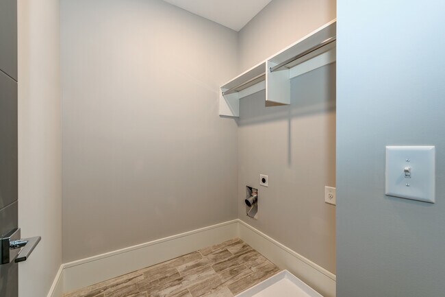 Building Photo - 3561 Blair Cir NE