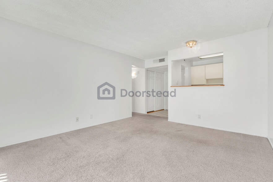 Building Photo - 310 N Civic Dr