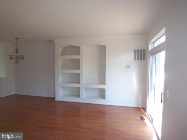 Building Photo - 11448 Abner Ave