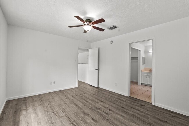 Building Photo - 2515 Northern Dr