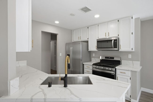 Building Photo - Updated 3-Bedroom Single-Story with 2-Car Garage