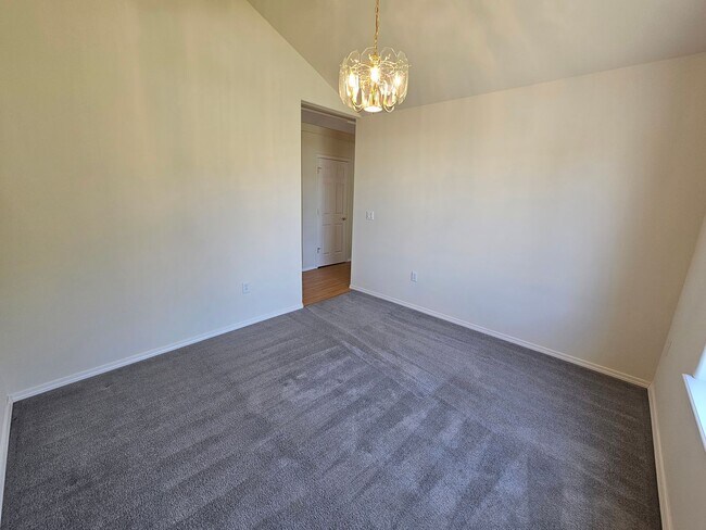Building Photo - Beautiful Home In Greenacres