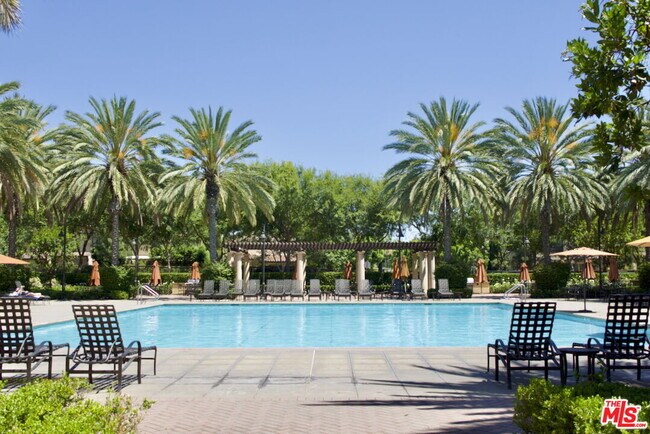 Building Photo - 50 Twin Flower