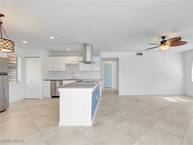 Building Photo - 1400 Pompei Ln