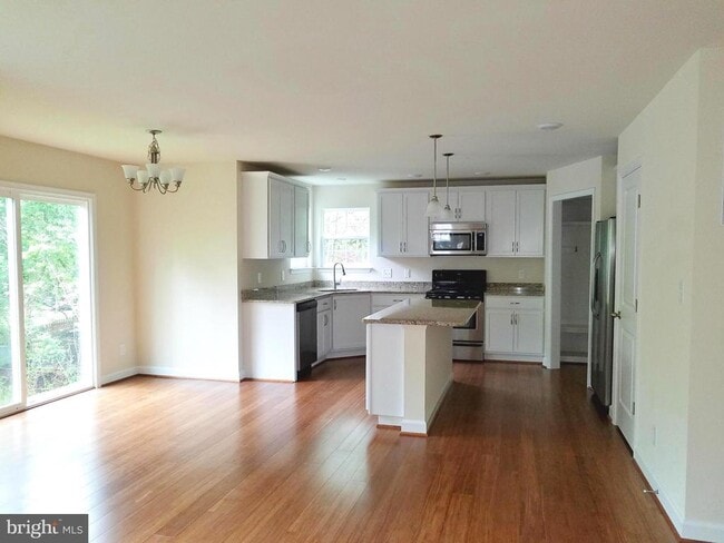 Building Photo - 10312 Bluebird Ct